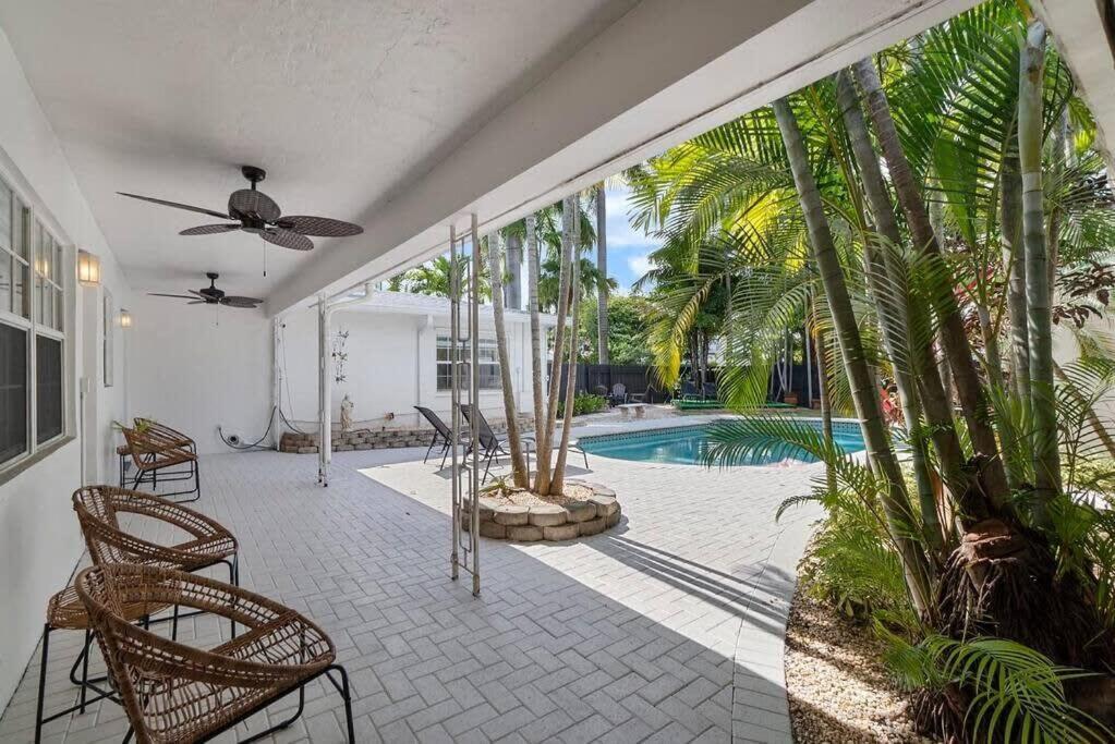 Walk To Las Olas Banyan Room Palm Paradise Inn Форт-Лодердейл Экстерьер фото