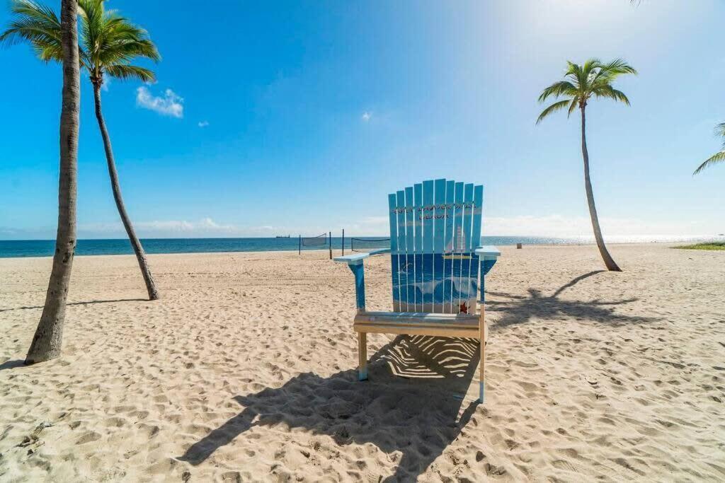 Walk To Las Olas Banyan Room Palm Paradise Inn Форт-Лодердейл Экстерьер фото