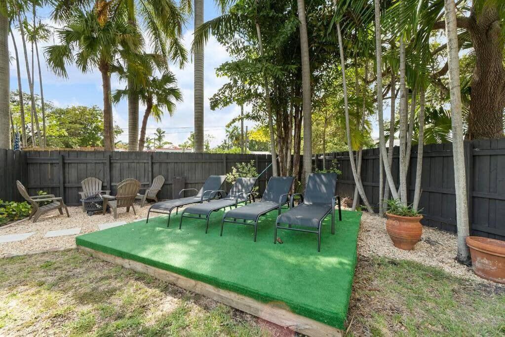 Walk To Las Olas Banyan Room Palm Paradise Inn Форт-Лодердейл Экстерьер фото